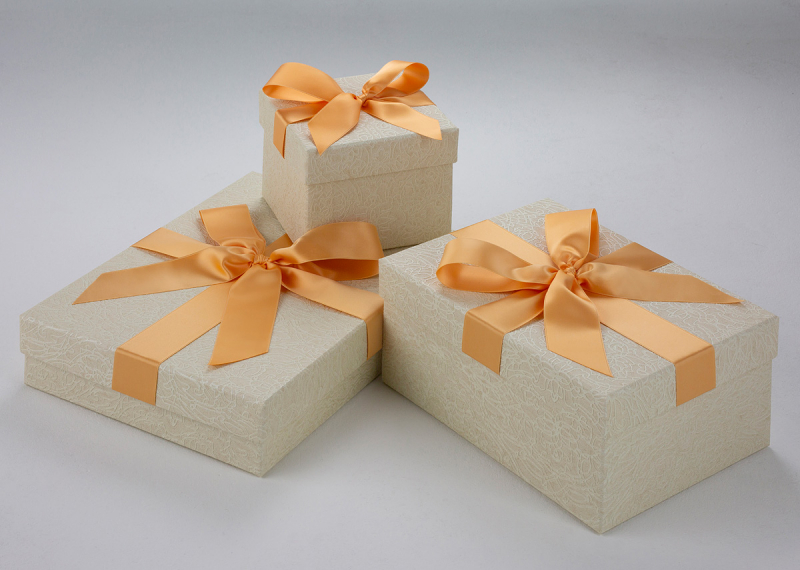 Die Accessoires-Boxen Apricot Labyrinth sind auch ein wunderbares Hochzeitsgeschenk.